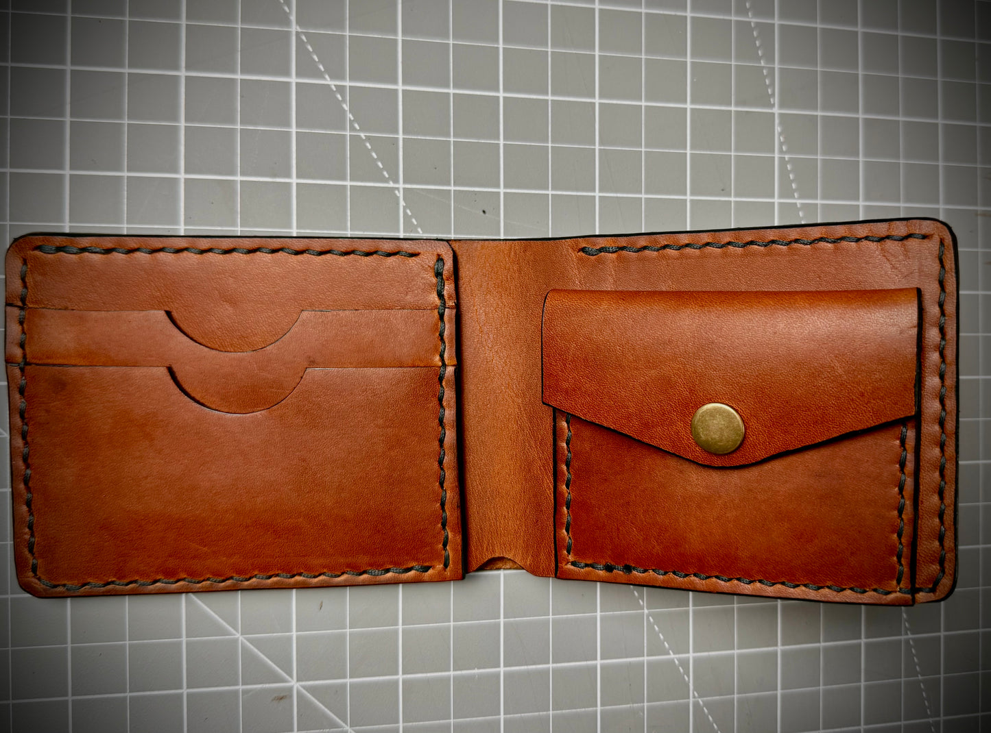 Bi-fold Wallet with coin pouch - Horween English Tan leather