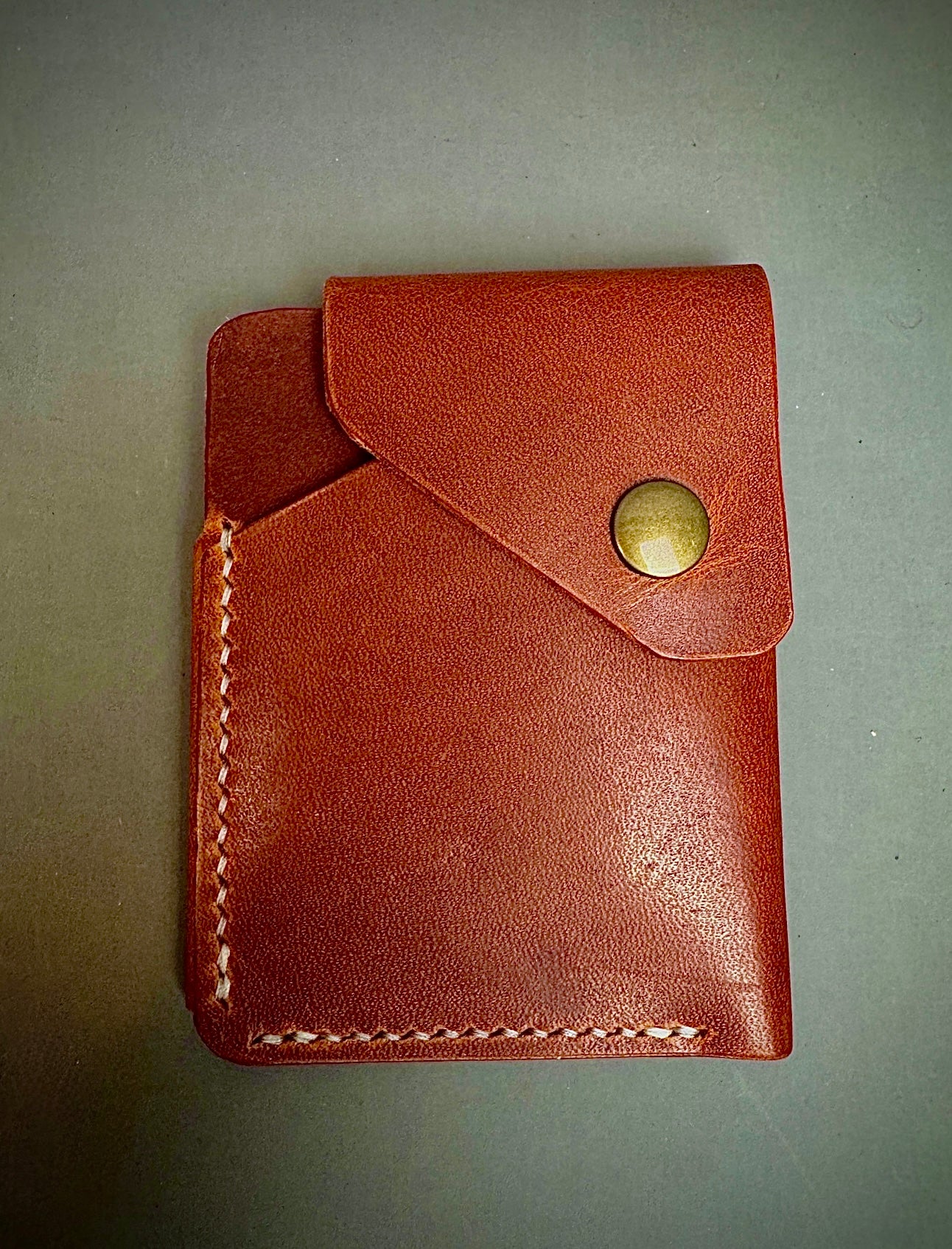Minimalist snap wallet