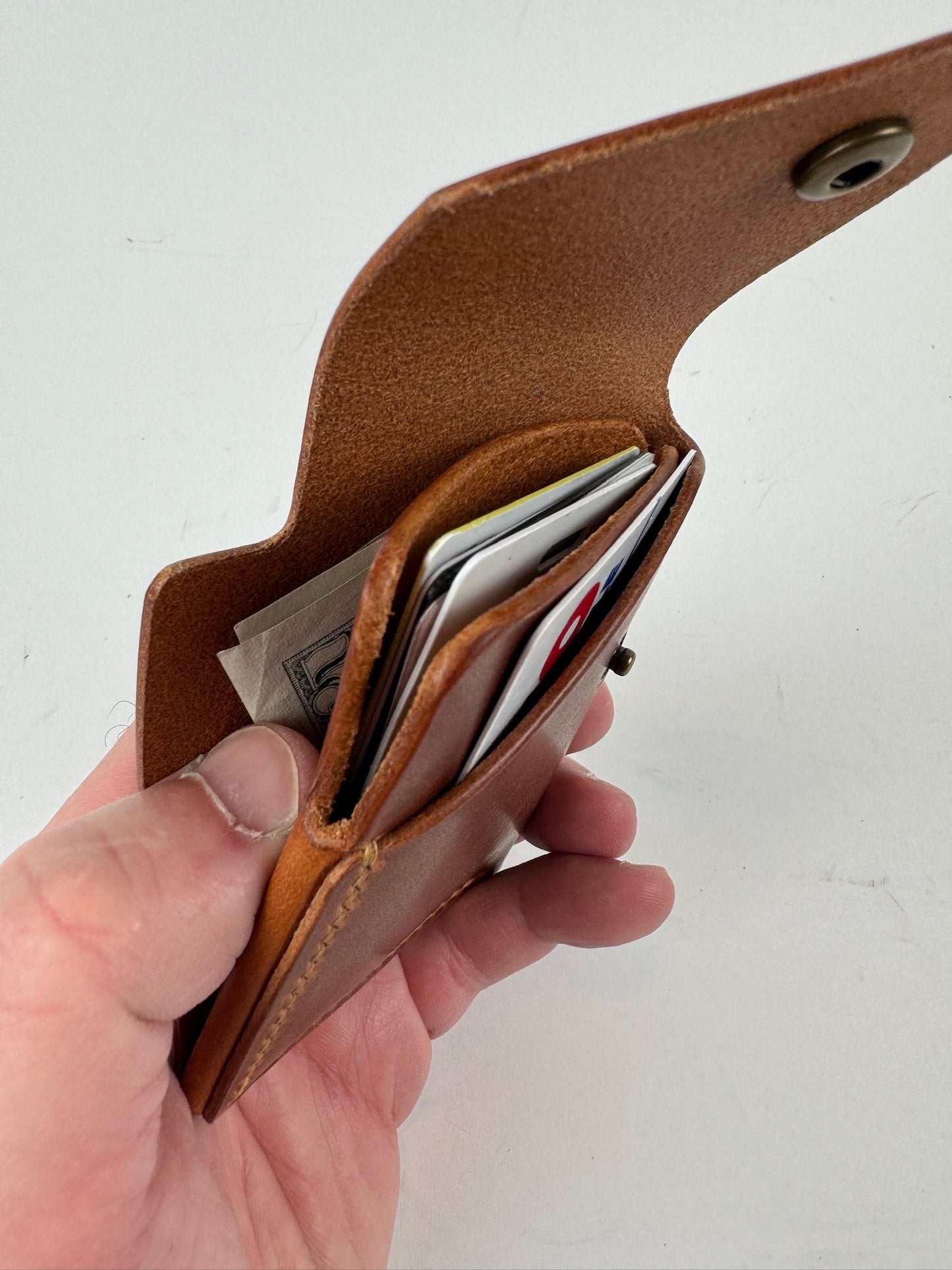Minimalist snap wallet
