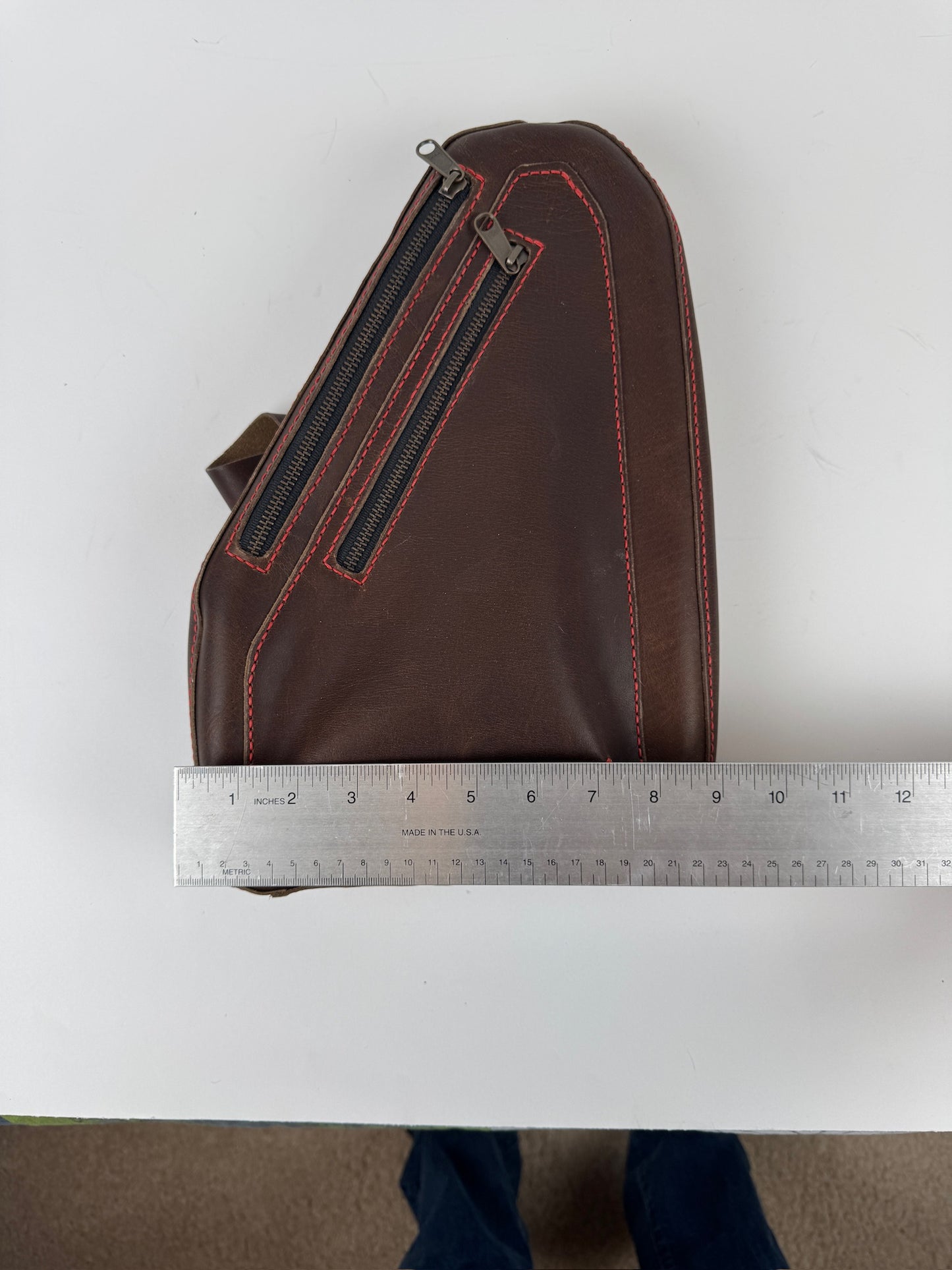 Tennessee sling bag - Horween Leather and Hand-Stitched Red Thread