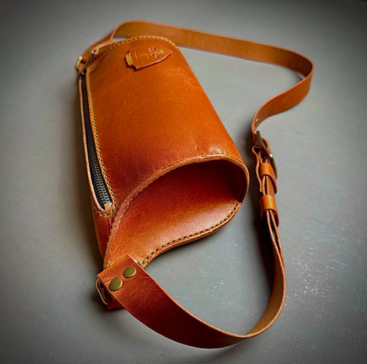 Curved Sling bag - Horween English Tan Dublin