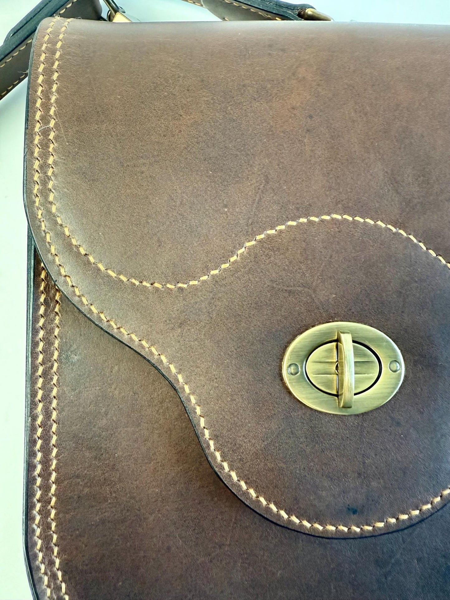 Handmade Leather Horseshoe-style Crossbody Bag with Tan thread - Fully Lined Floral Canvas - Horween leather - Hand-Stitched