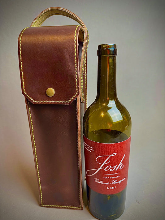 Handmade Leather Wine Tote, single-bottle, scotch tote, Horween leather, hand stitched