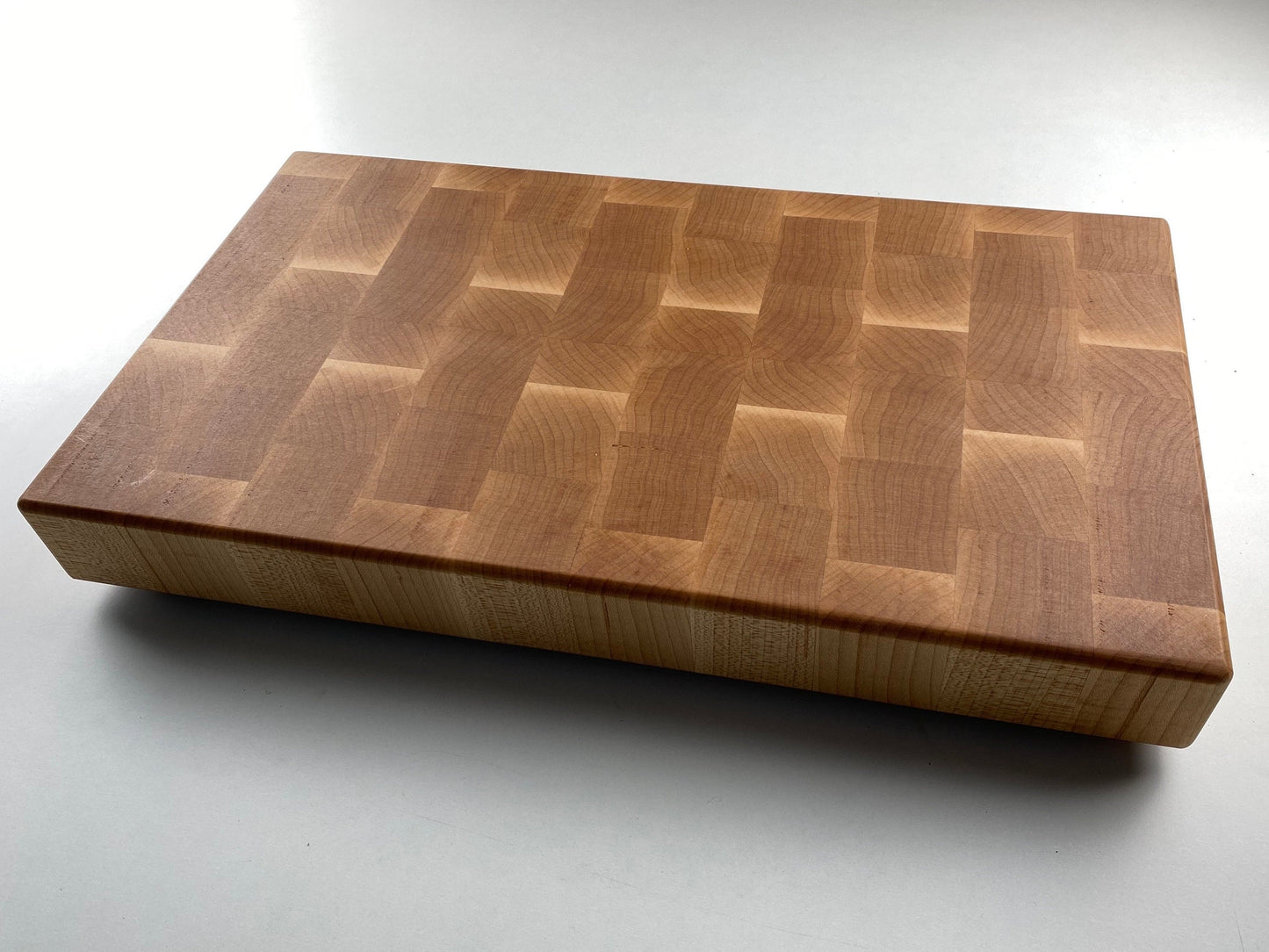 Handmade End-grain Cutting Board, Solid Maple, 2-1/4-inch Thick, Heavy Duty