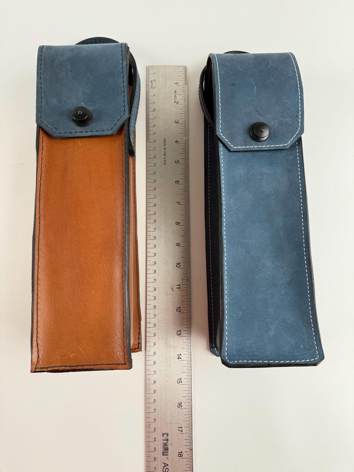 Handmade Leather Wine Tote, single-bottle, scotch tote, Horween leather, hand stitched