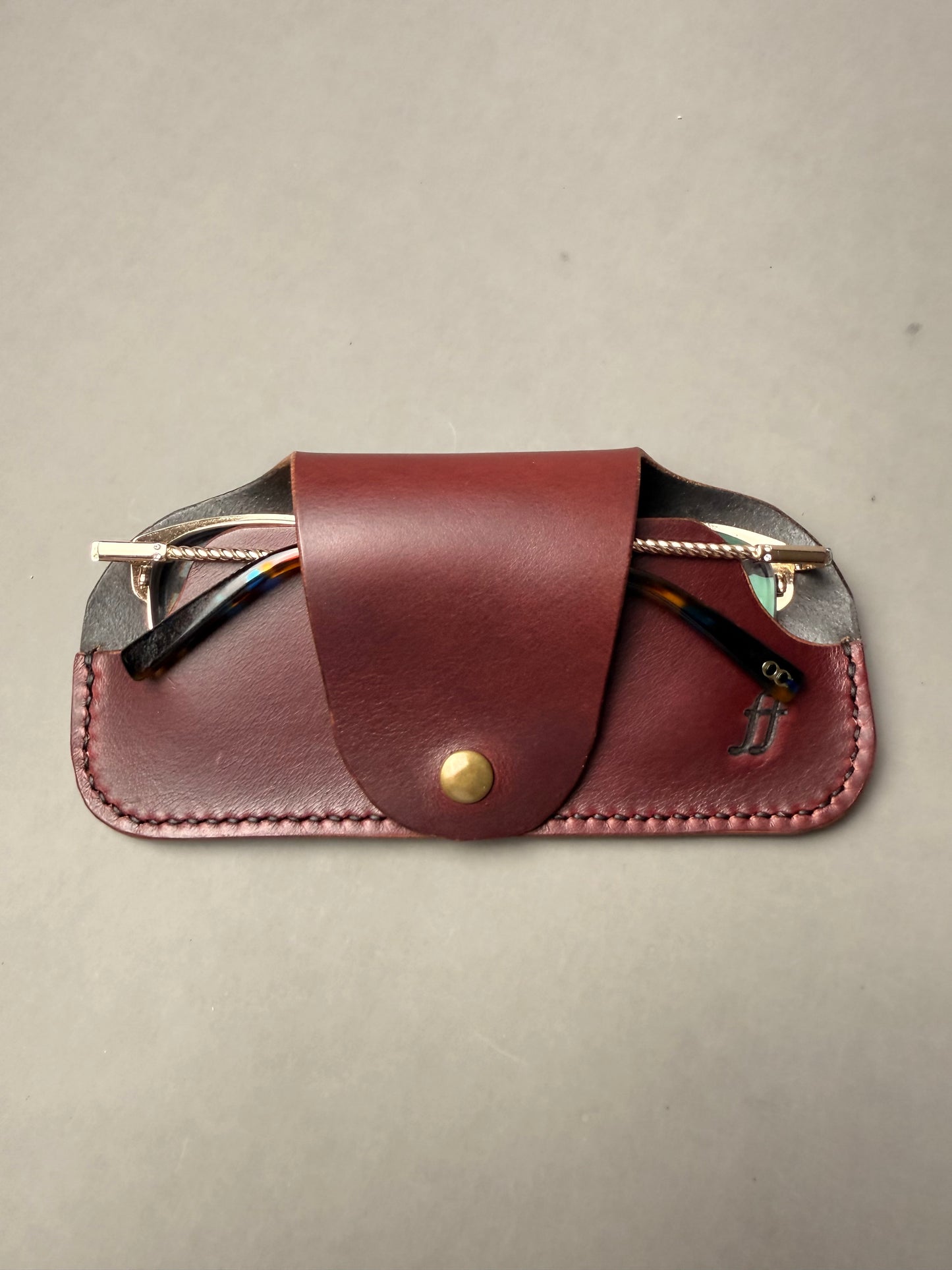 Leather Sunglasses Case / Eyeglasses Case - Minimalist Version
