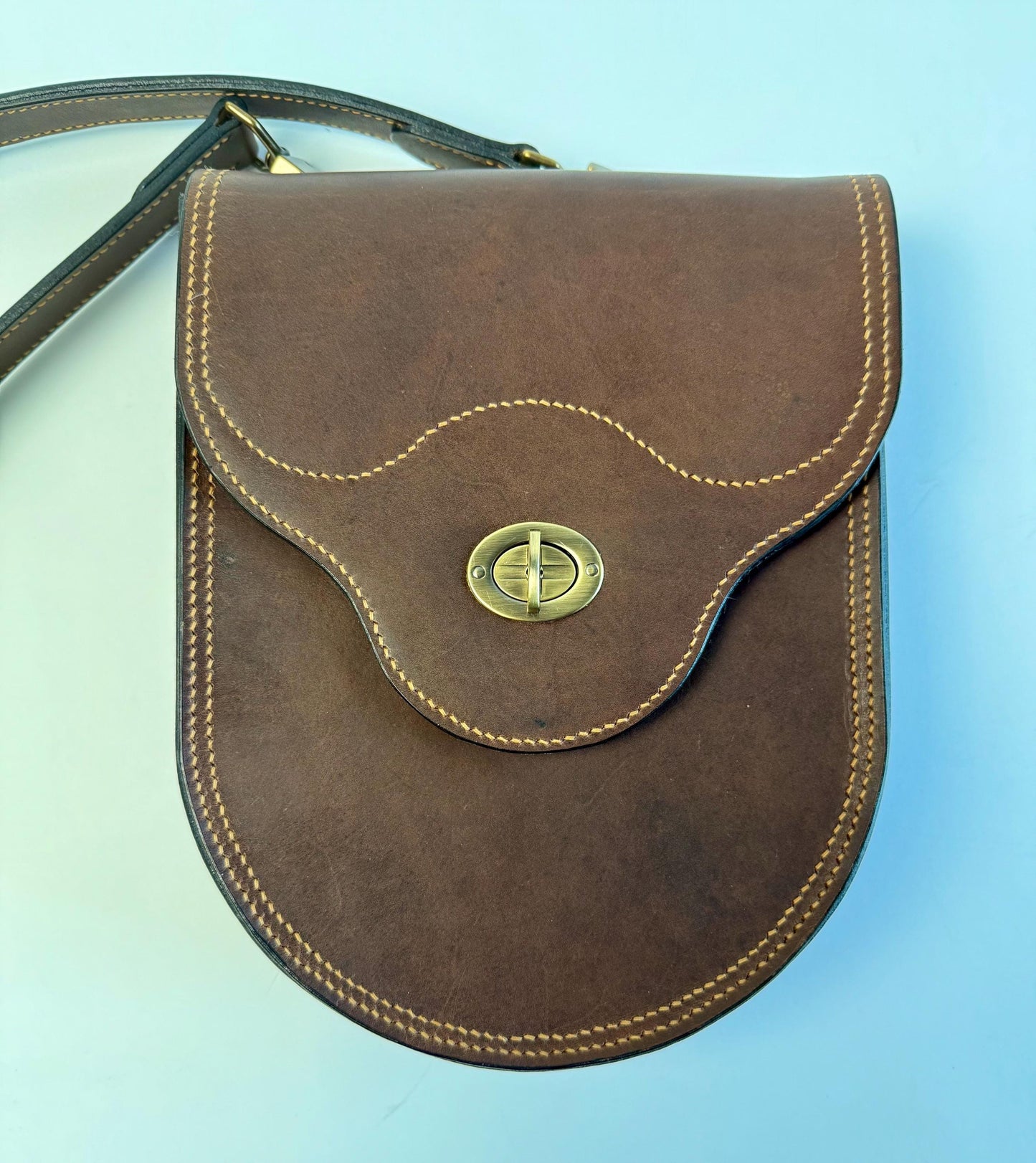 Handmade Leather Horseshoe-style Crossbody Bag with Tan thread - Fully Lined Floral Canvas - Horween leather - Hand-Stitched