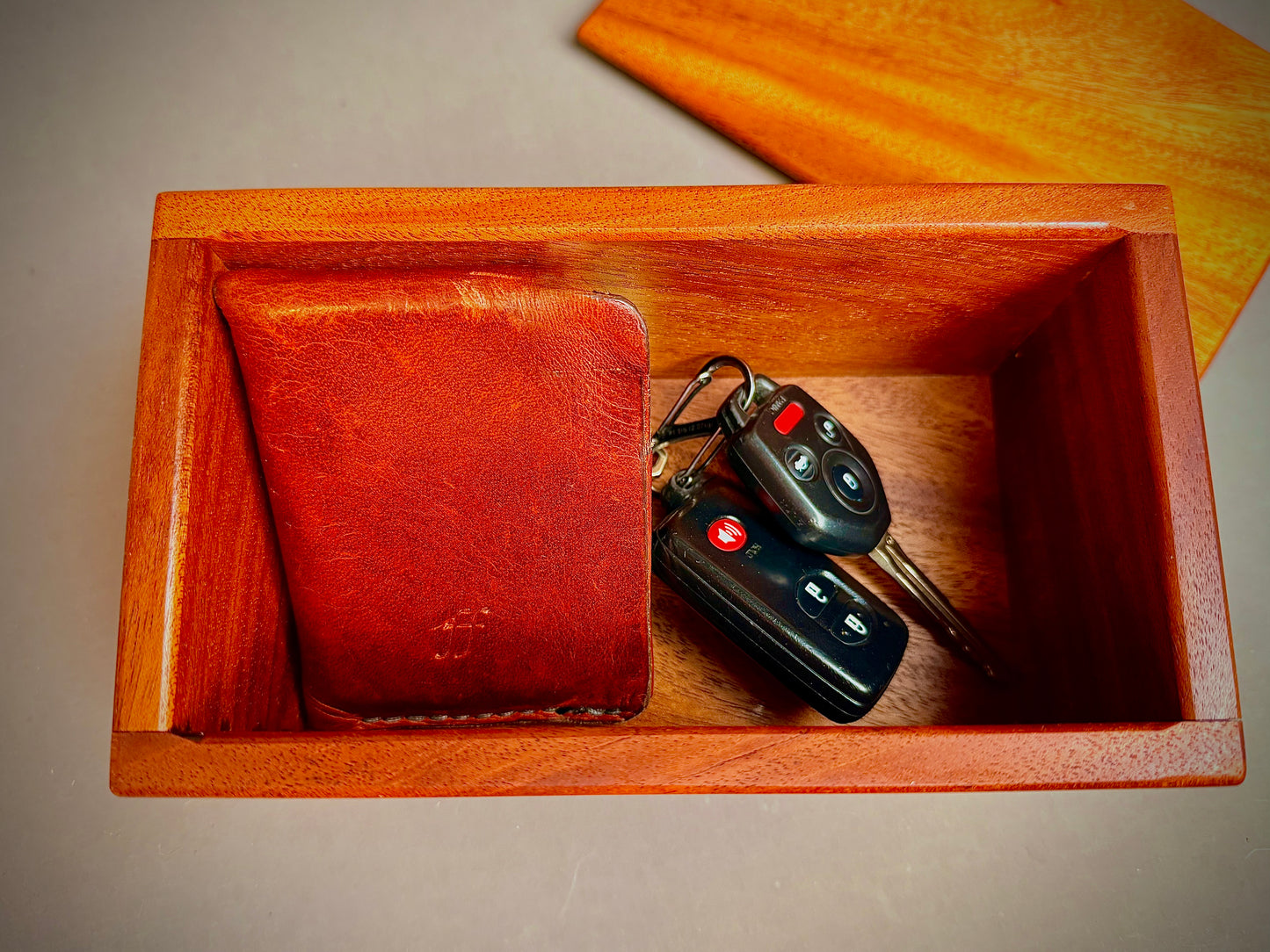 Handcrafted Mahogany Keepsake Box - with Box Joints