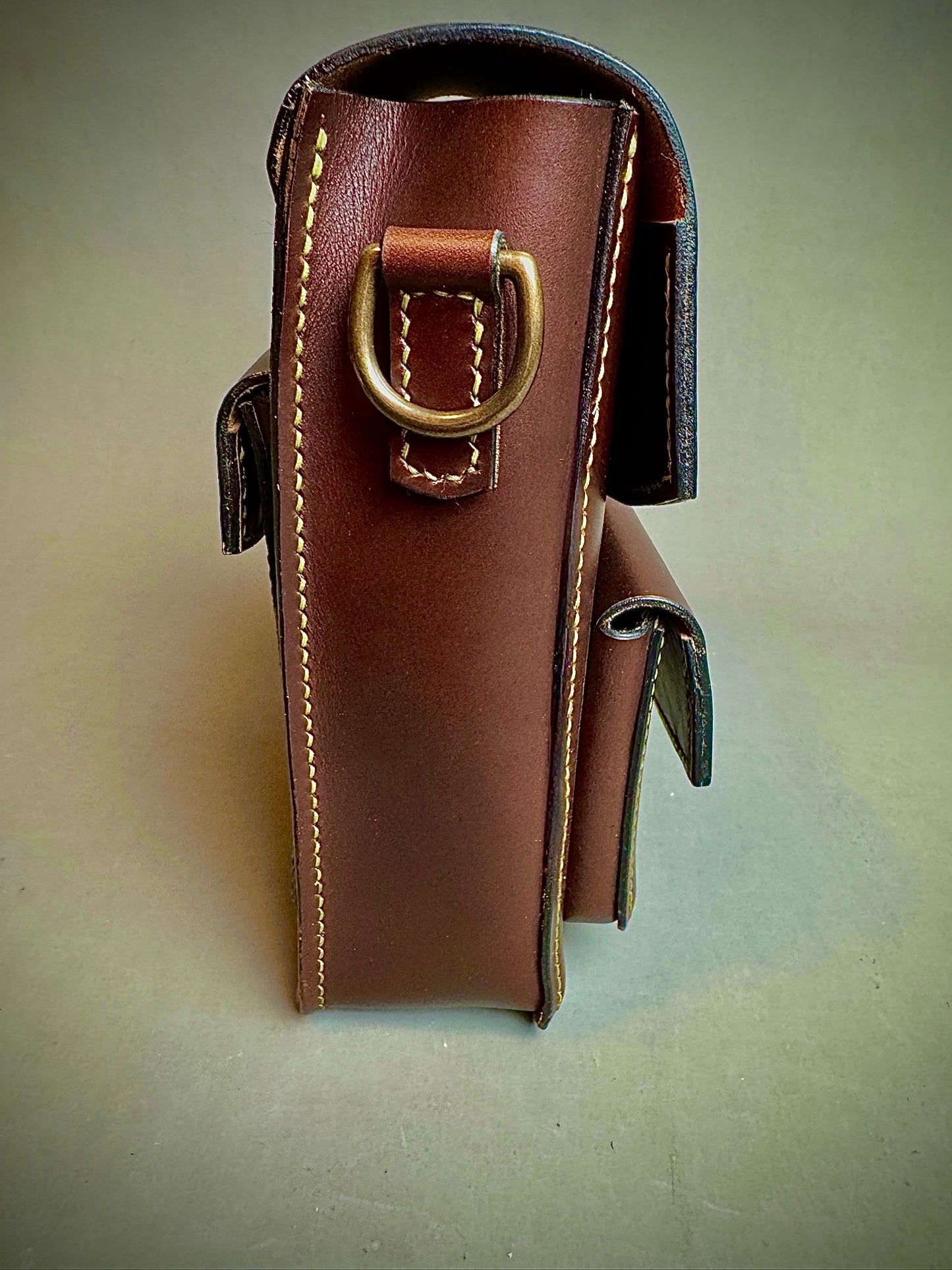 Multi-Pocket crossbody bag - Horween leather