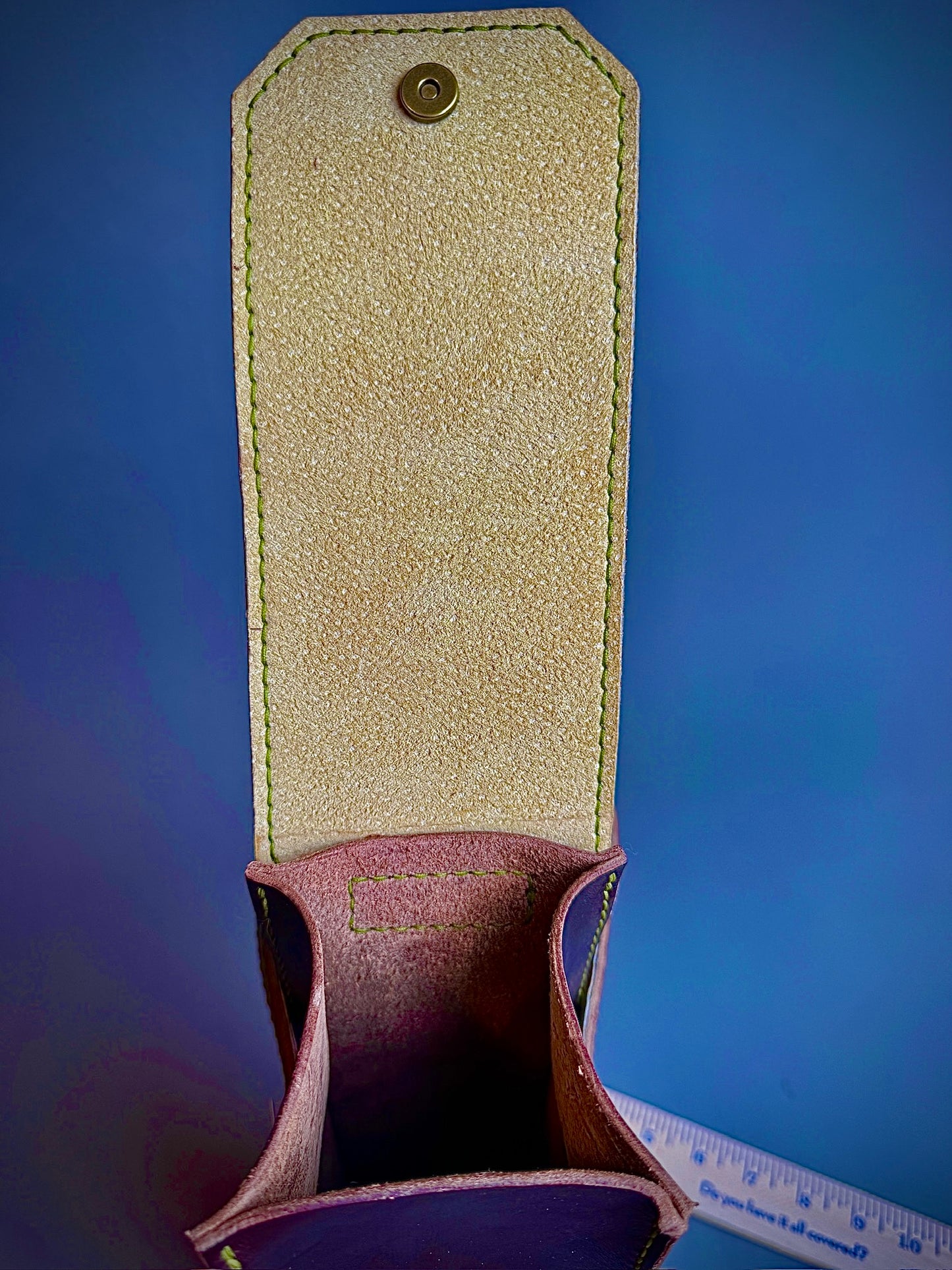 Handmade Leather Wine Tote, single-bottle, scotch tote, Horween leather, hand stitched