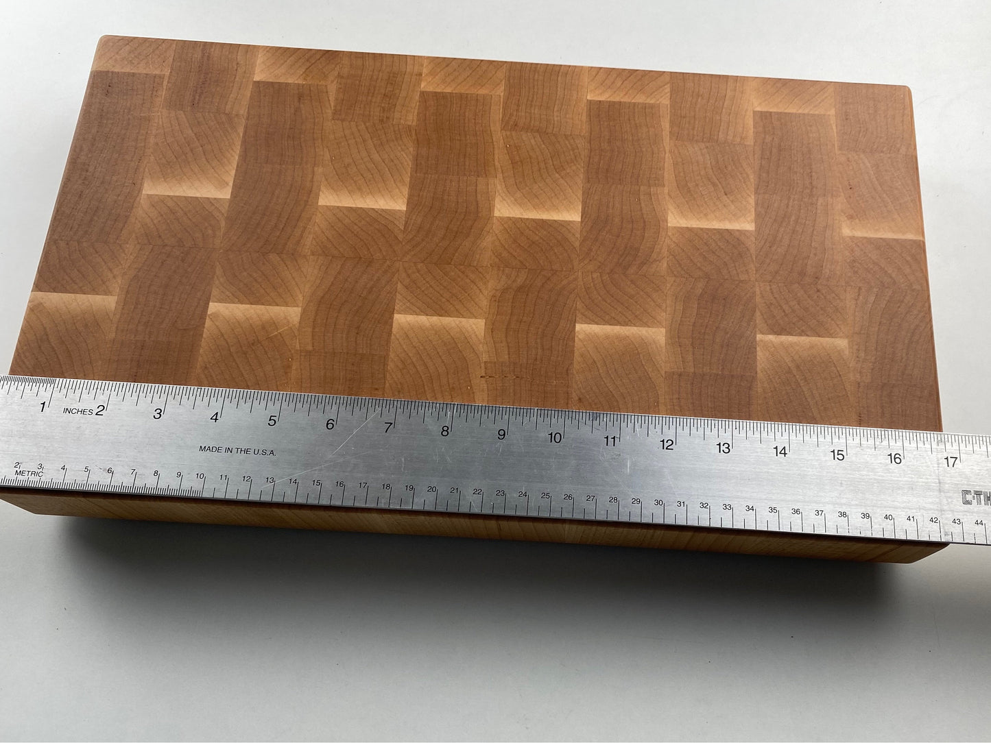 Handmade End-grain Cutting Board, Solid Maple, 2-1/4-inch Thick, Heavy Duty