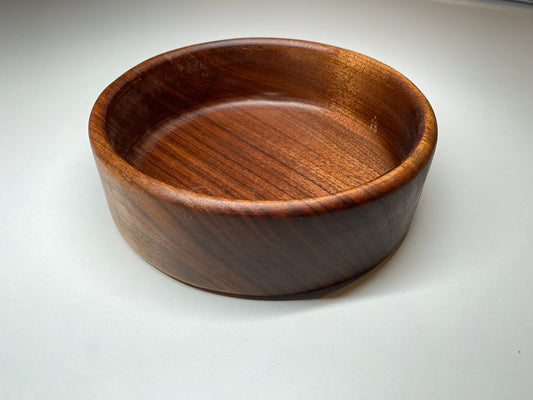 Walnut bowl - medium - handmade router bowl