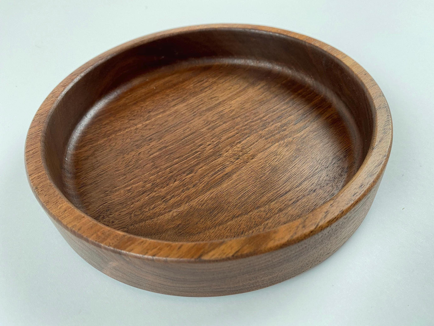 Walnut bowl/tray/coaster - medium - handmade router bowl