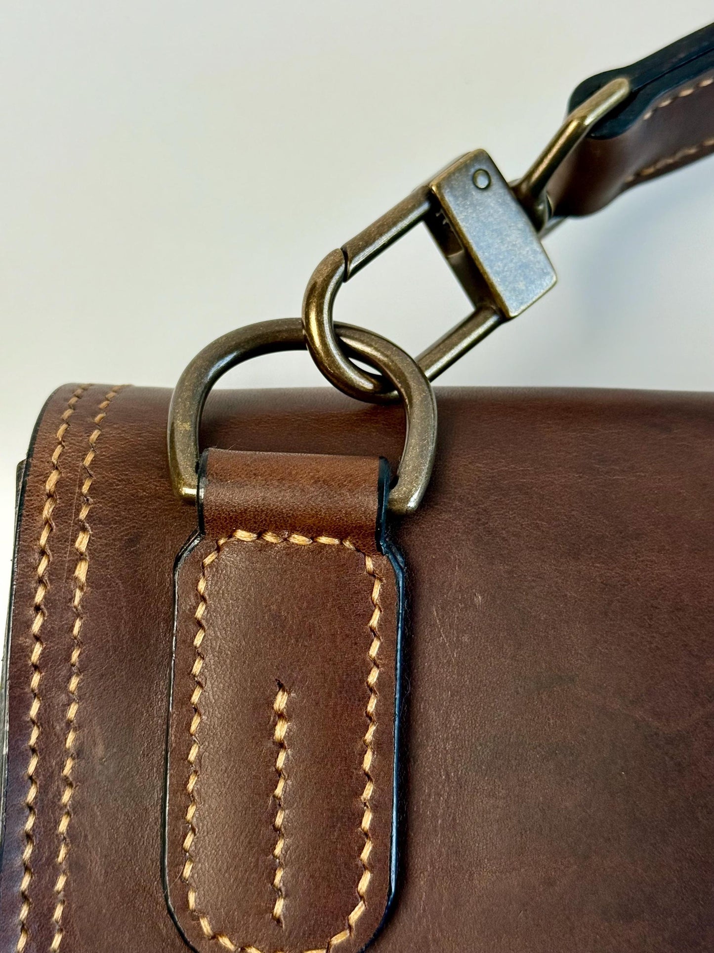 Handmade Leather Horseshoe-style Crossbody Bag with Tan thread - Fully Lined Floral Canvas - Horween leather - Hand-Stitched