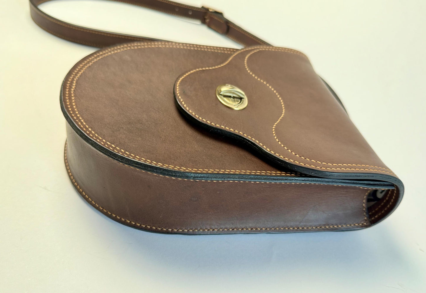 Handmade Leather Horseshoe-style Crossbody Bag with Tan thread - Fully Lined Floral Canvas - Horween leather - Hand-Stitched